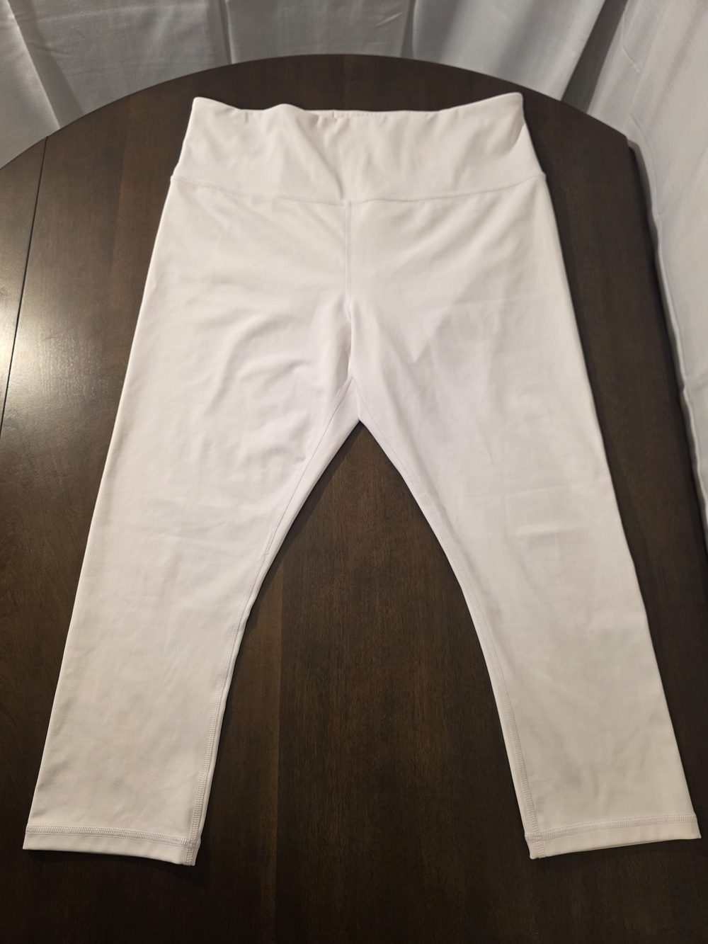 Athleta "Elation" High-Waist White Performance  Active Legging. Sz L